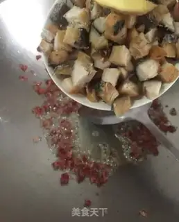 Make Ponyfish fried rice step 8