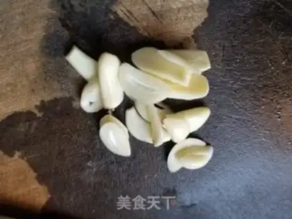 Make Sour tomatoes and cut flowers step 2