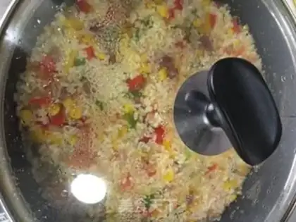 Make Spanish seafood step 6