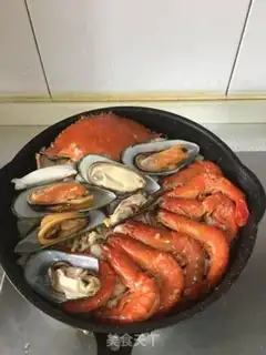 Make Spanish seafood step 9