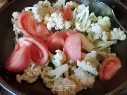 Make Sour tomatoes and cut flowers step 6