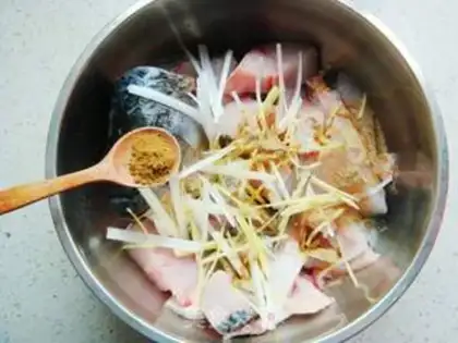 Make Iron pan fish step 5