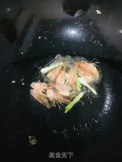 Make Cream of broccoli mushroom shrimp soup step 2
