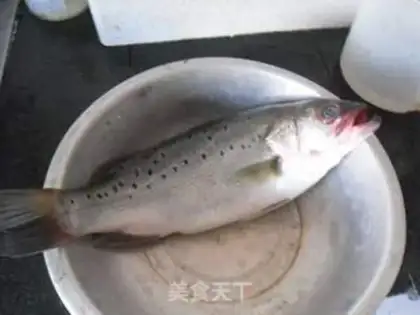 Make Garlic bass step 0