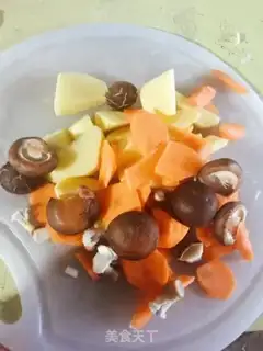 Make Potato curry chicken step 1
