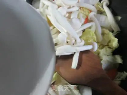 Make Carrot, white mags, dolls step 5