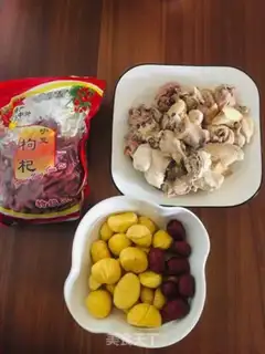 Make Old Beijing pear soup step 4