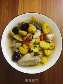 Make Chicken plate chestnut soup step 3