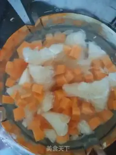 Make Carrot, pear juice step 4
