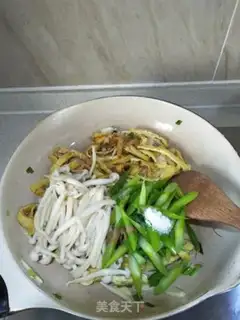 Make White maggot step 12