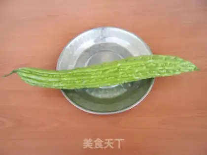 Make Spicy sauce and bitter melon step 0