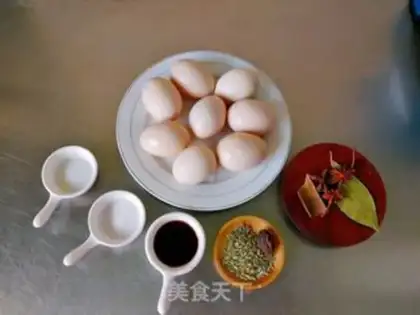 Make Five spicy tea eggs step 0