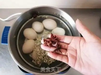 Make Five spicy tea eggs step 5