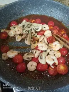 Make Shrimp mushrooms and tomatoes step 6