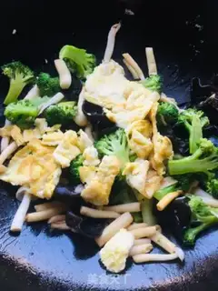 Make Seafood mushrooms and wooded eggs from broccoli step 8