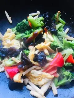 Make Seafood mushrooms and wooded eggs from broccoli step 10