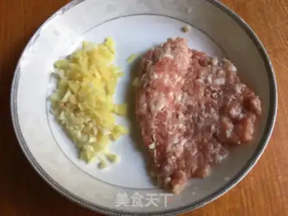 Make Porcelain meatloaf with bitter melons step 1