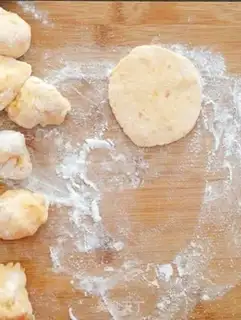 Make ♪ Red potato rose roll ♪ step 6
