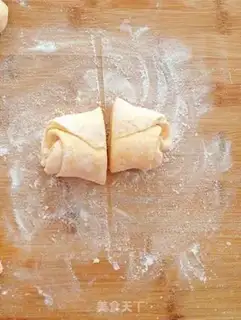 Make ♪ Red potato rose roll ♪ step 9