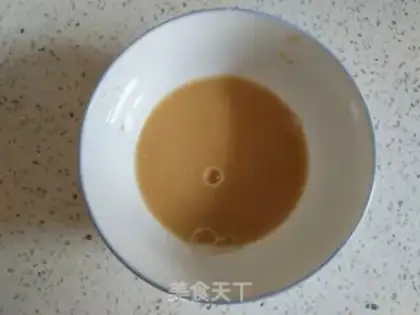 Make Eggs and ham and chicken step 1