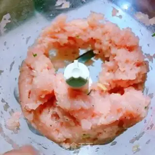 Make Thousands of chicken rolls step 3