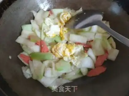 Make Eggs and ham and chicken step 5