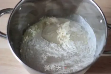 Make Japanese cheese hands tore toast step 2
