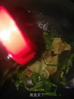 Make Eggs and blue rice step 5
