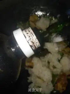 Make Eggs and blue rice step 8