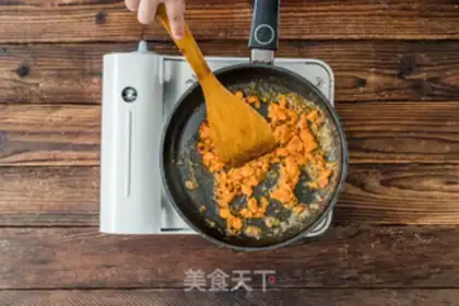 Make Crab powdered rice step 1