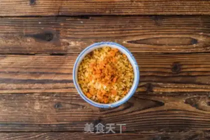 Make Crab powdered rice step 2