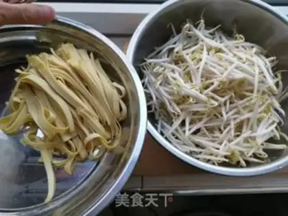 Make Soybean sprouts step 0