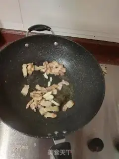 Make Pork-dry, bitter melon step 1