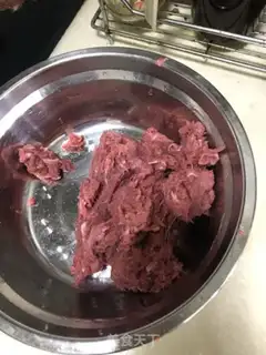Make Spicy beef radish step 1