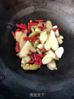 Make Carrot water boils fish step 1