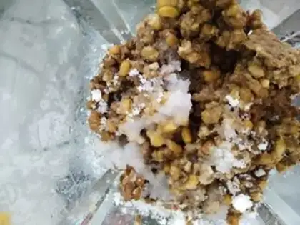 Make Green bean cake step 1