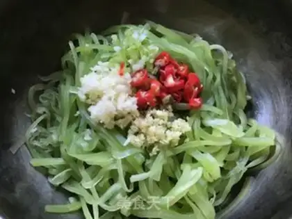 Make Spicy silk step 3