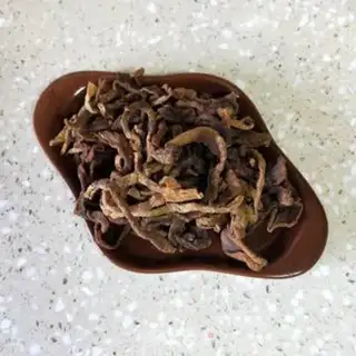 Make Five flowers for radish step 1