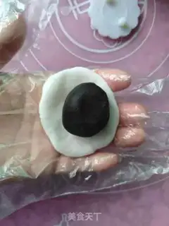 Make Toon ice cream mooncake step 8