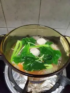 Make Spinachball soup step 2