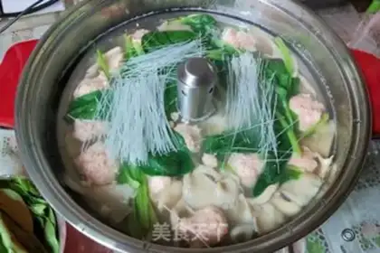 Make Shrimp spinach soup step 9