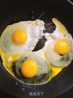 Make Soy sauce and eggs step 1