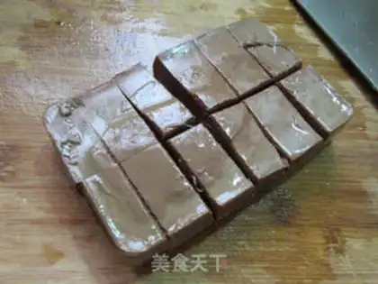 Make Spicy duck blood step 1