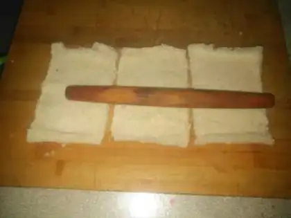Make Gold toast ham roll step 2