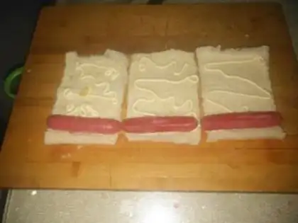 Make Gold toast ham roll step 3