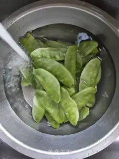 Make Spicy pretzels step 2