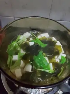 Make Seaweed tofu soup step 5