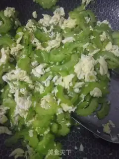 Make Scrambled eggs step 3