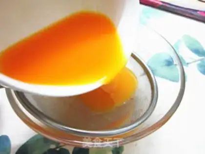 Make Onion thick egg fever step 2