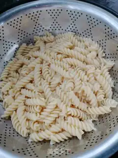 Make Homemade macaroni step 4